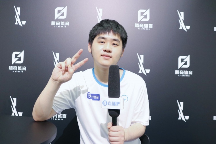 屏幕前注视 屏幕前注视